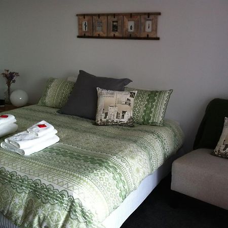 Corinella On The Esplanade Bed & Breakfast Ngoại thất bức ảnh